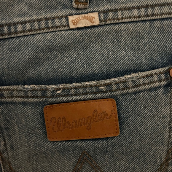 Billabong for wrangler denim shorts - Picture 4 of 6